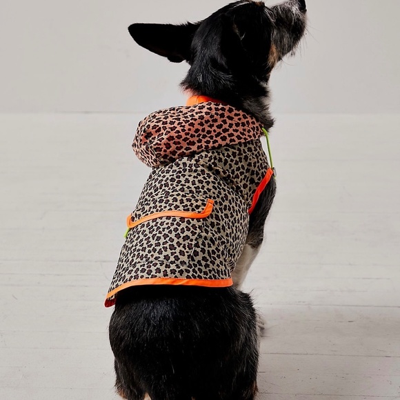 Leopard Print Dog Raincoat w/ Hood “Ware of the Dog” - Picture 2 of 13